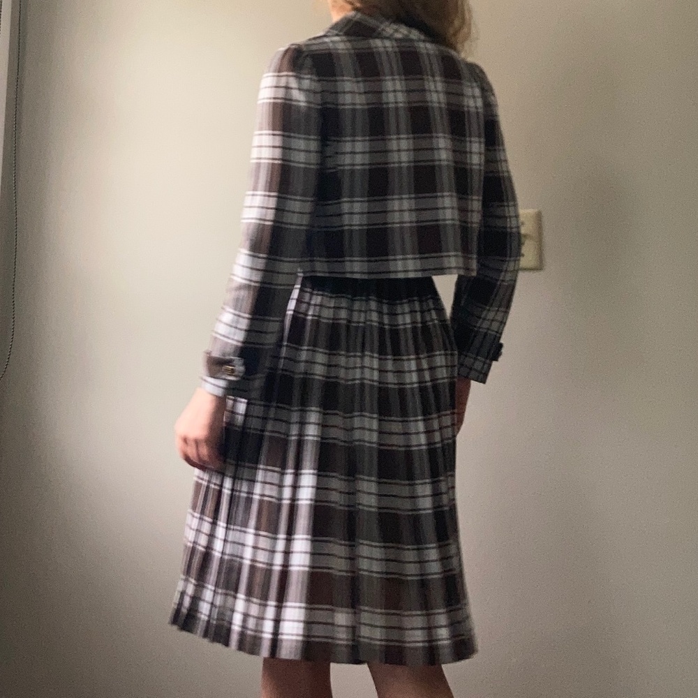 I. Magnin Abe Schrader 1960s 60s vintage summer dress suit in brown plaid - Picture 2 of 15